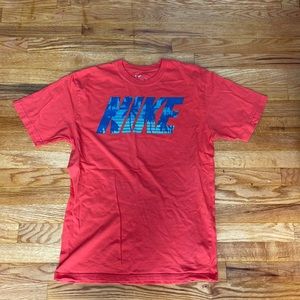 Nike T-shirt